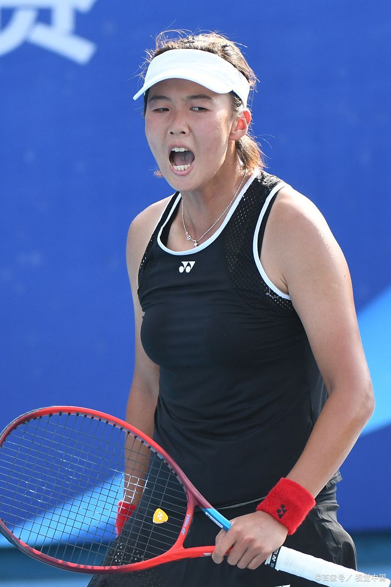 包含网球选手发挥出色，荣膺最佳MVP的词条