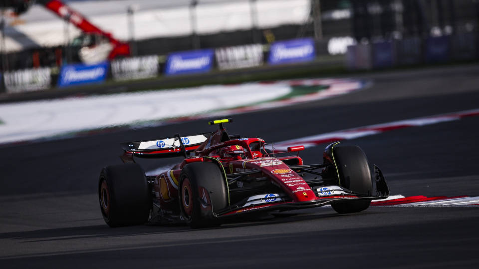 威廉姆斯翻盘索伯车队,塞恩斯带队取胜 威廉姆斯翻盘索伯车队,塞恩斯带队取胜