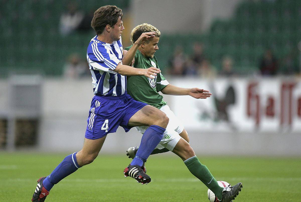 瑞典队碾压波兰队,许昕统治全场 瑞典队碾压波兰队,许昕统治全场