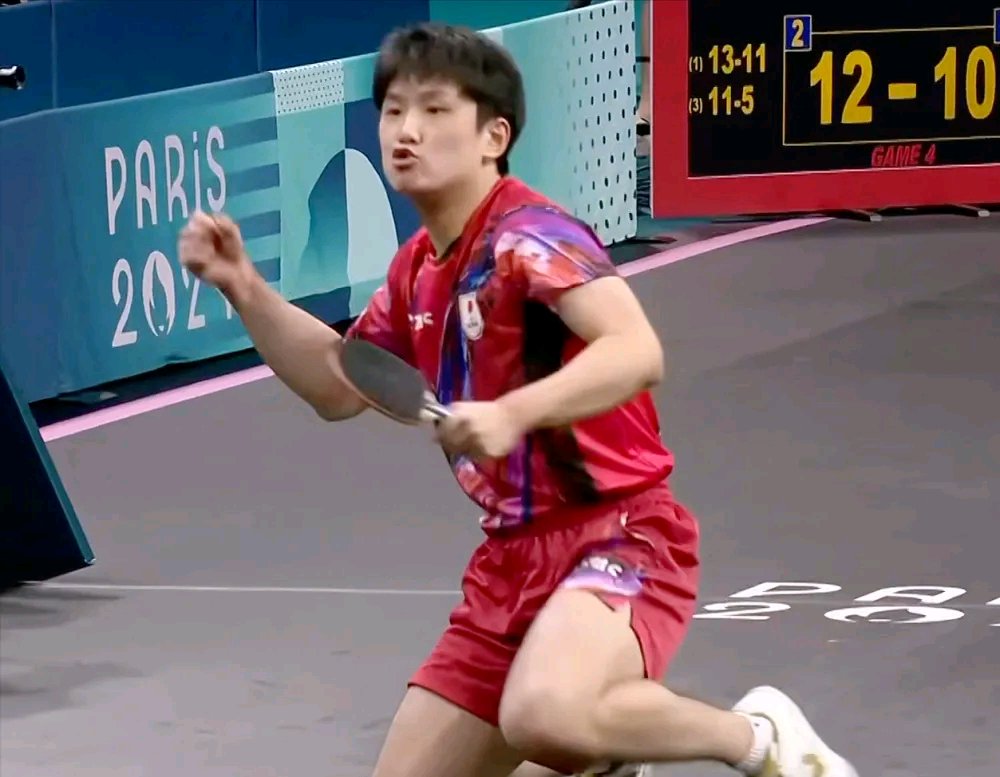 中国队绝杀瑞典队,张本智和点燃赛场 中国队绝杀瑞典队,张本智和点燃赛场