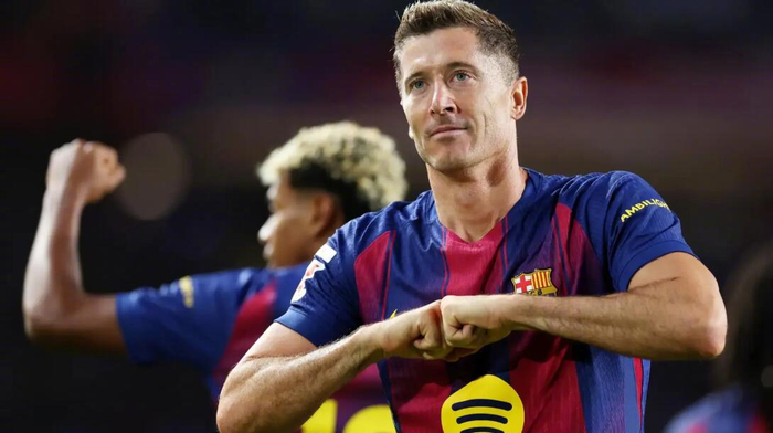 尤文绝杀AC米兰,莱万扛起全队 尤文绝杀AC米兰,莱万扛起全队