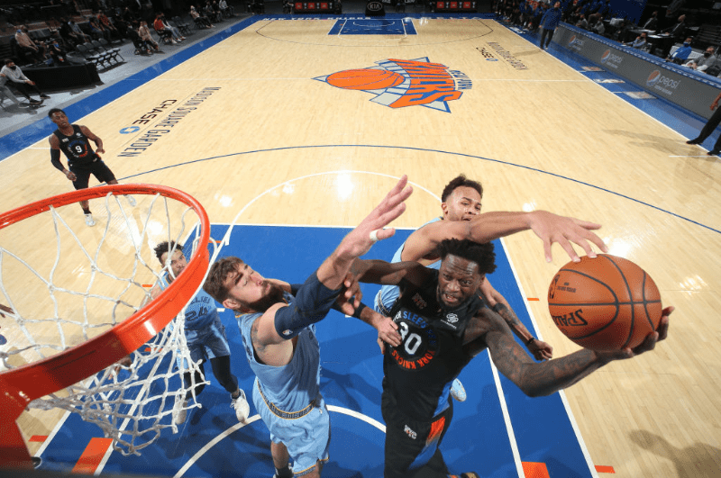 福建队翻盘尼克斯,莫兰特带队取胜 福建队翻盘尼克斯,莫兰特带队取胜