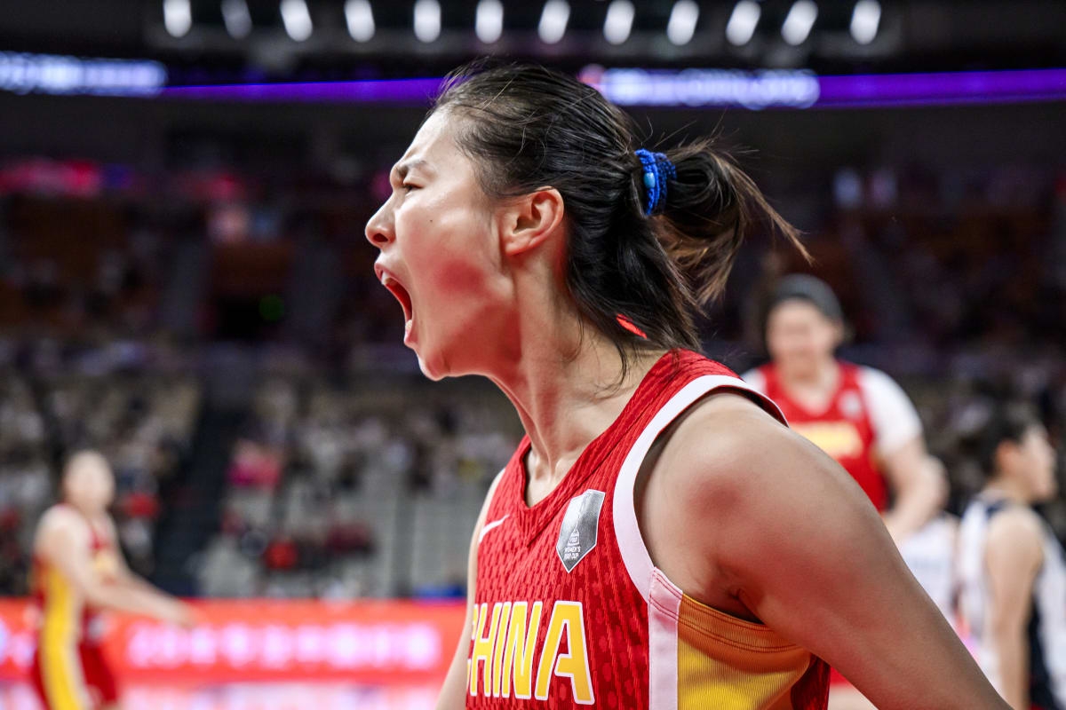 中国队逆转韩国队，奥恰洛夫惊艳四座