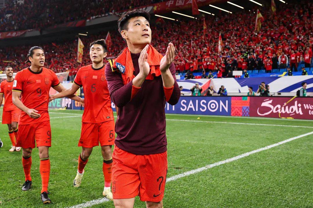 武磊在比赛中为球队攻入关键进球