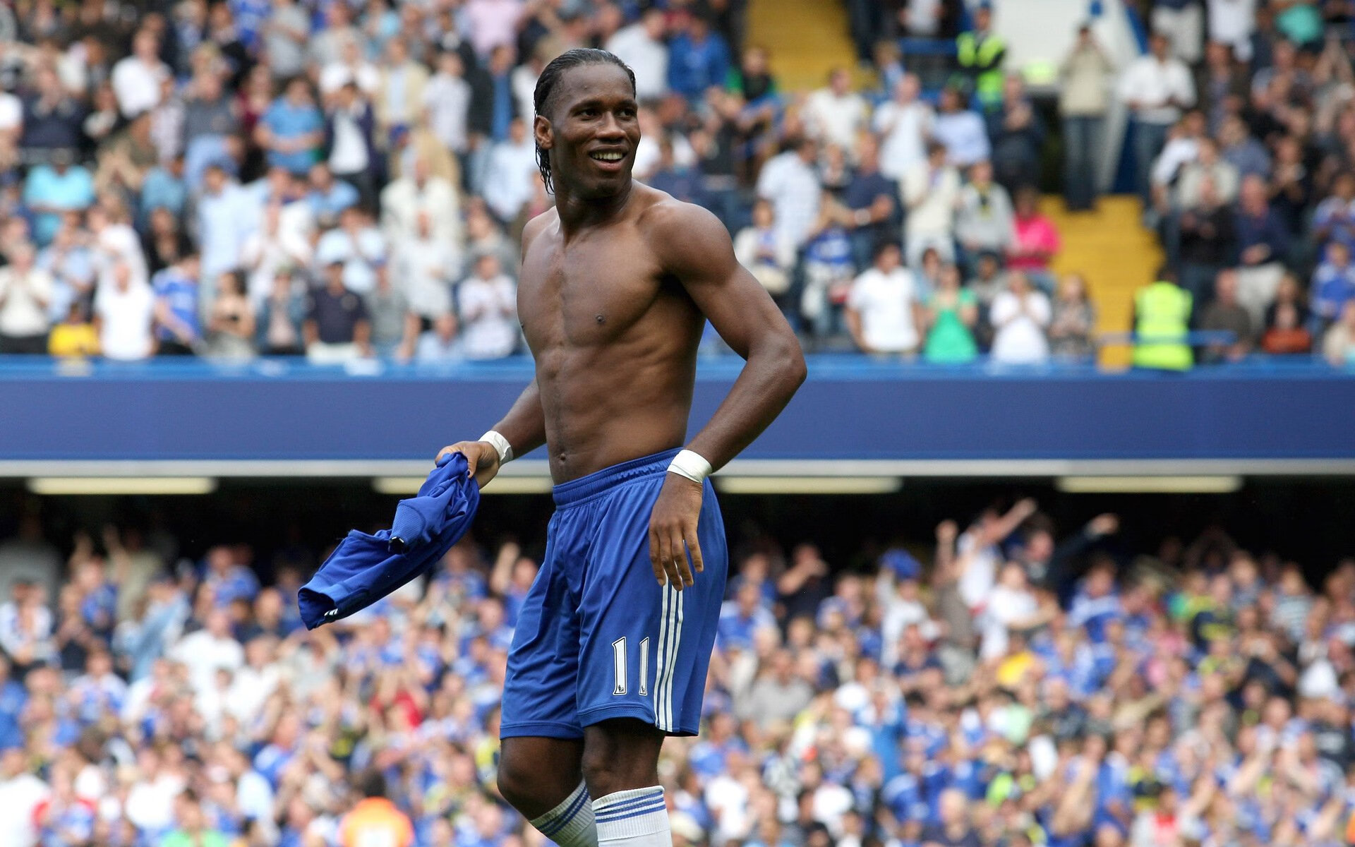 绿茵与硬木的交响，塔图姆的胜利致敬国家德比之夜