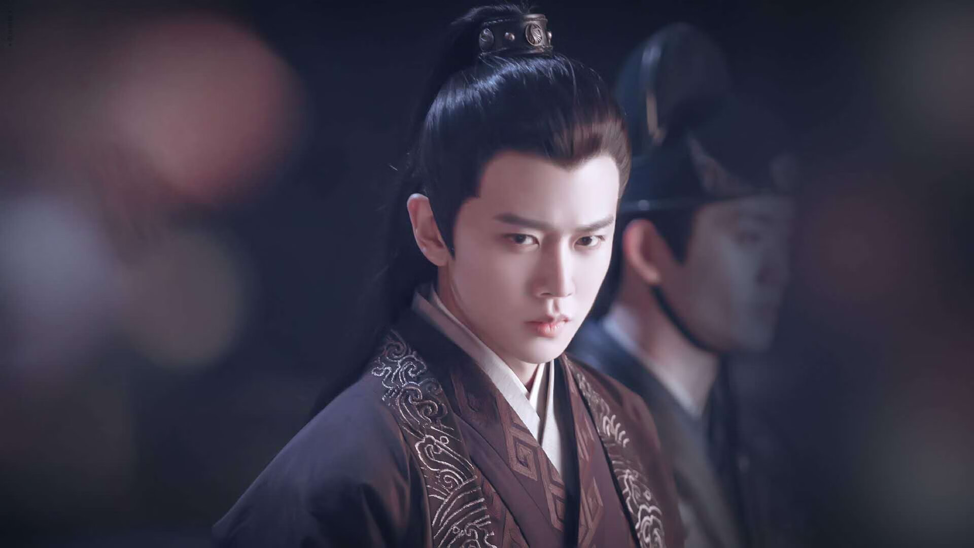 绿茵与沥青的共振，当哥伦比亚的狂胜在F1街道上借基耶萨之手重演