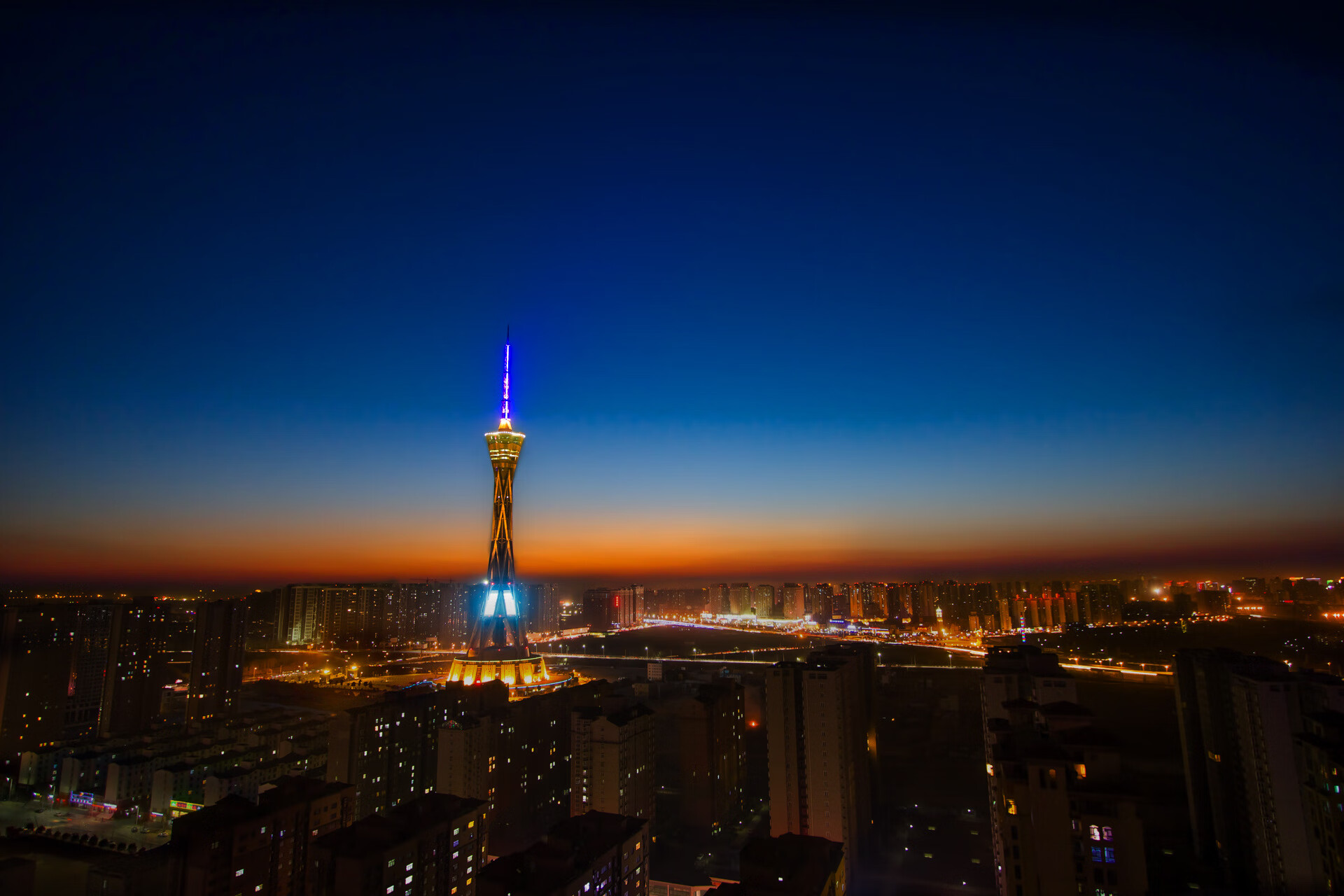 英超争冠焦点战背后的那不勒斯印记，委内瑞拉足球的制霸传奇