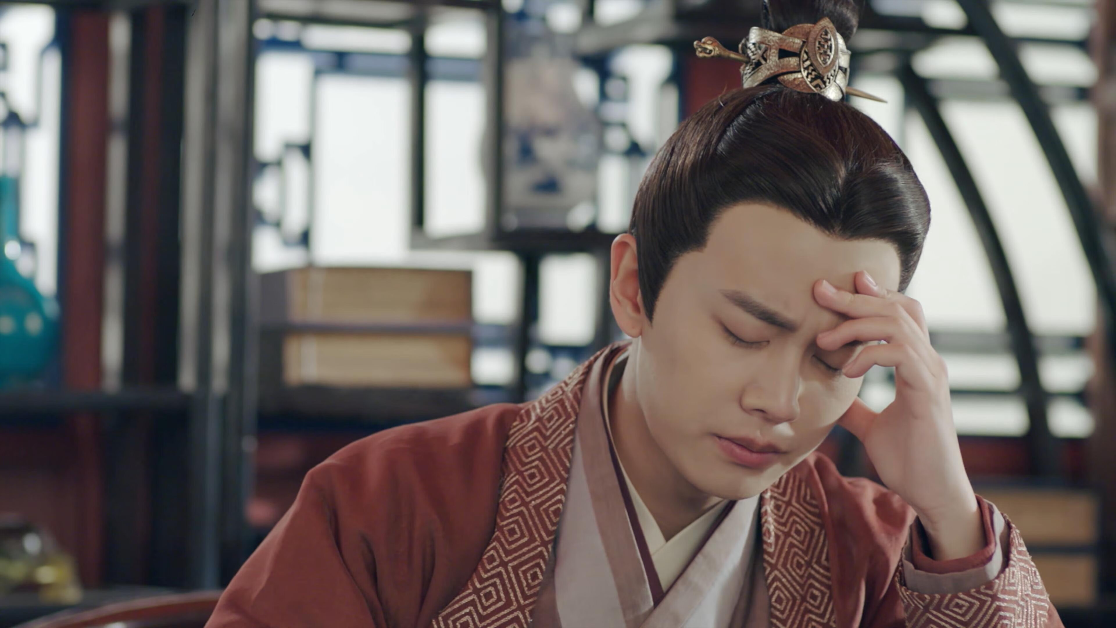 爱游戏娱乐-赛道变棋局，当F1街道赛的闪电缠上湖人的战术网络