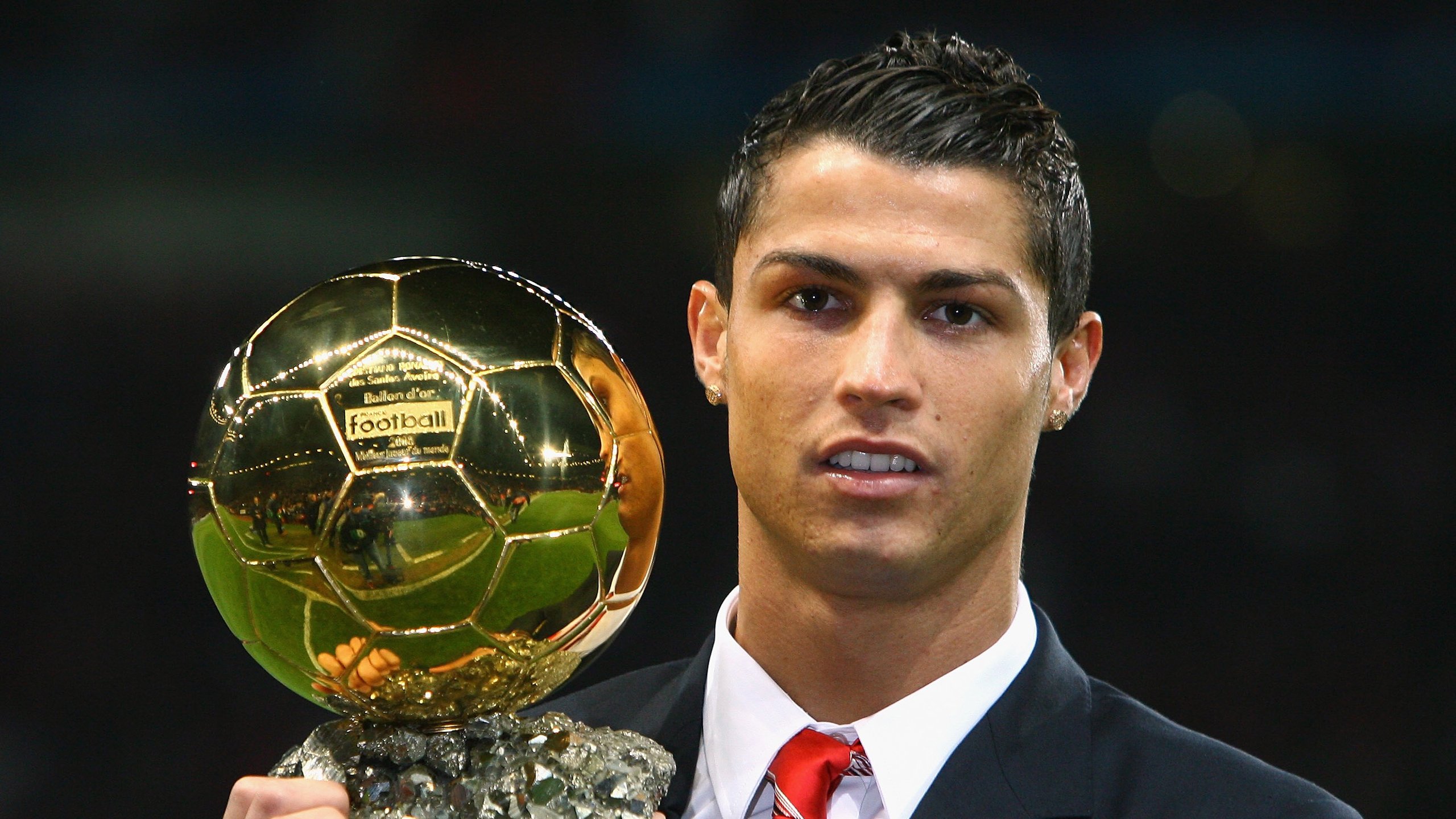 平行时空的足球日，法国斩落利物浦，三笘薰在西甲国家德比接管比赛