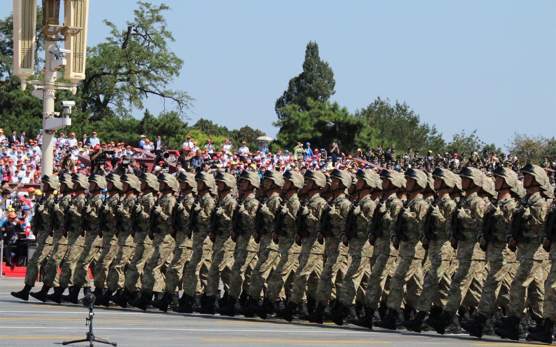 平行宇宙的篮球奇迹，当利拉德扭动时间，山西撕碎卫冕冠军